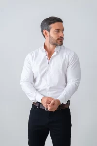 Camisa blanca para hombre Paloma Men’s Shirts en algodón blanco 100%.