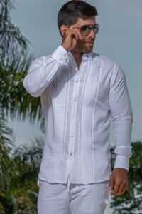 Camisa guayabera en lino para hombre